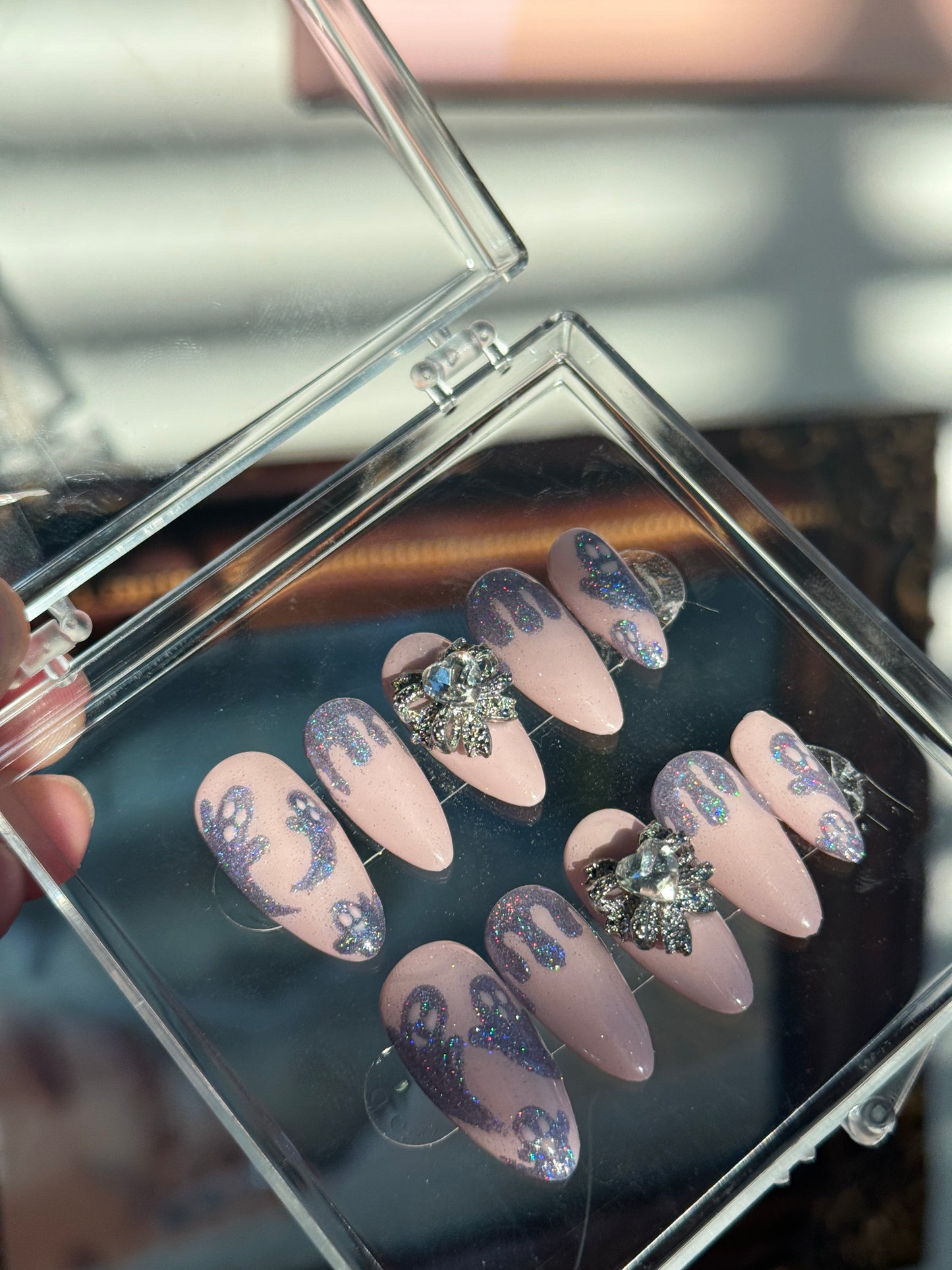 ‘Glam Ghouls’ Spooky Season Reusable Press on Nailss