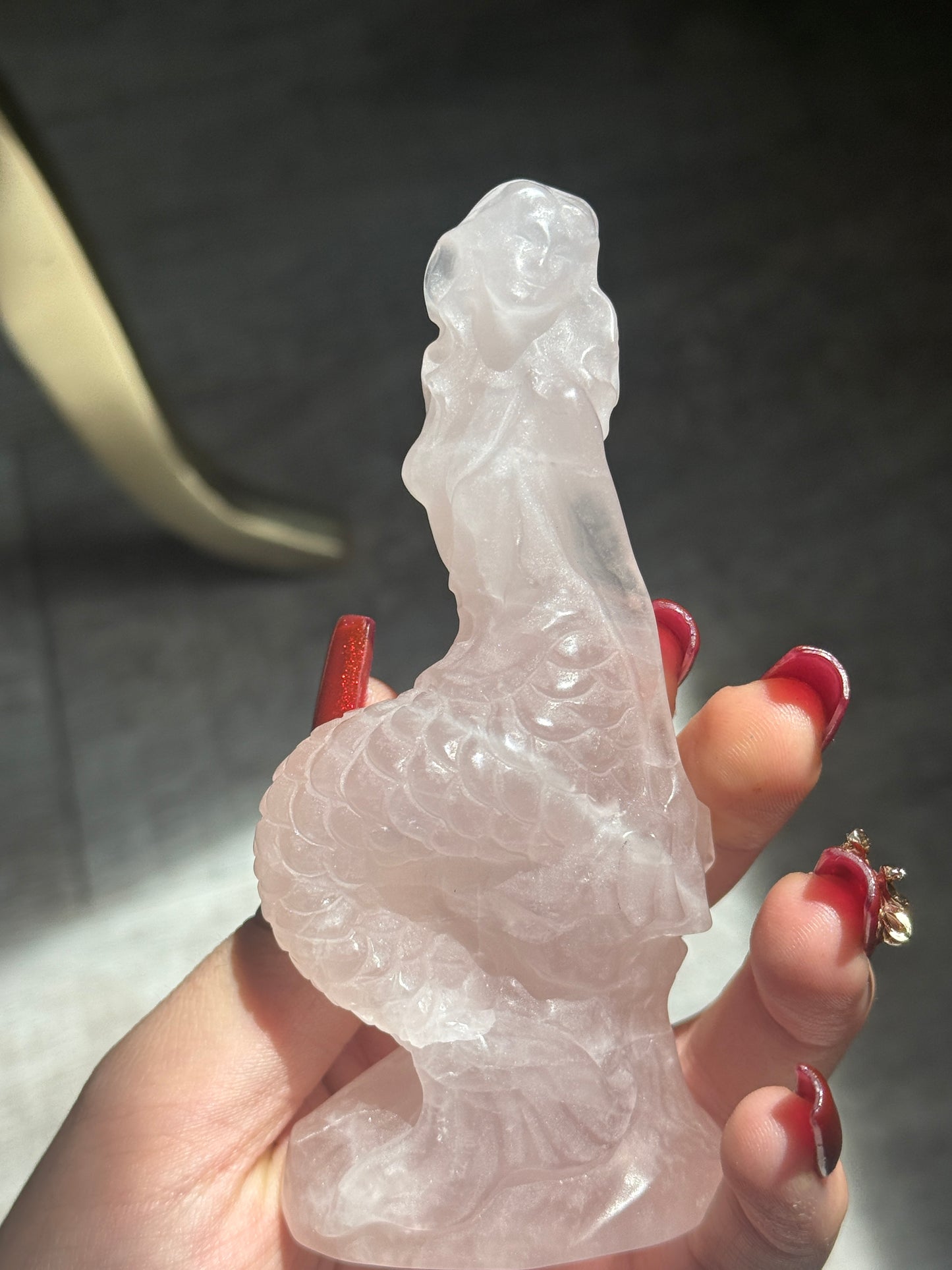 Glittering Mermaid Rose Quartz Carving ✨🎀