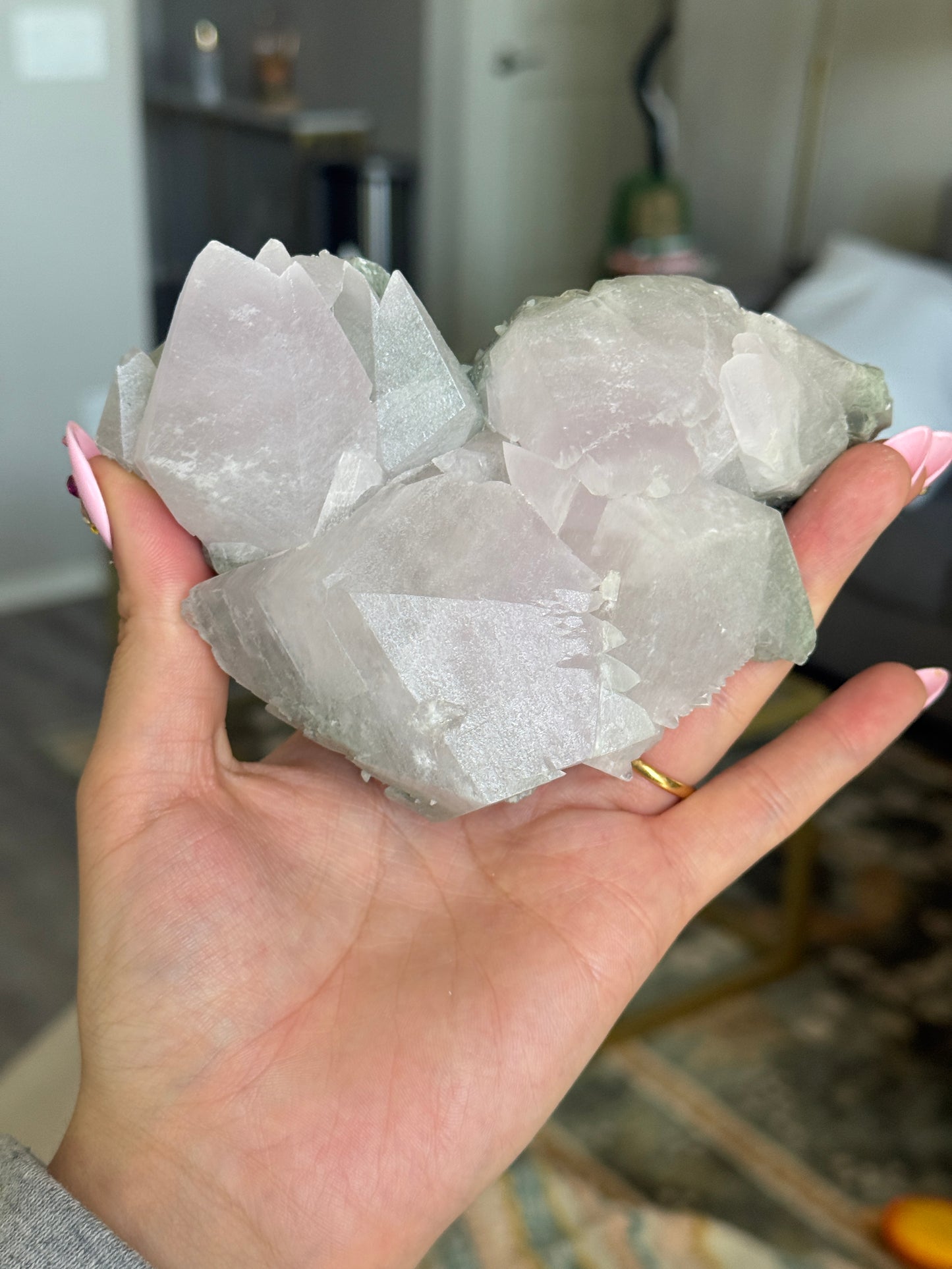 UNREAL Purple Heart Shape Calcite 🫶🏻🌟 Locality: France