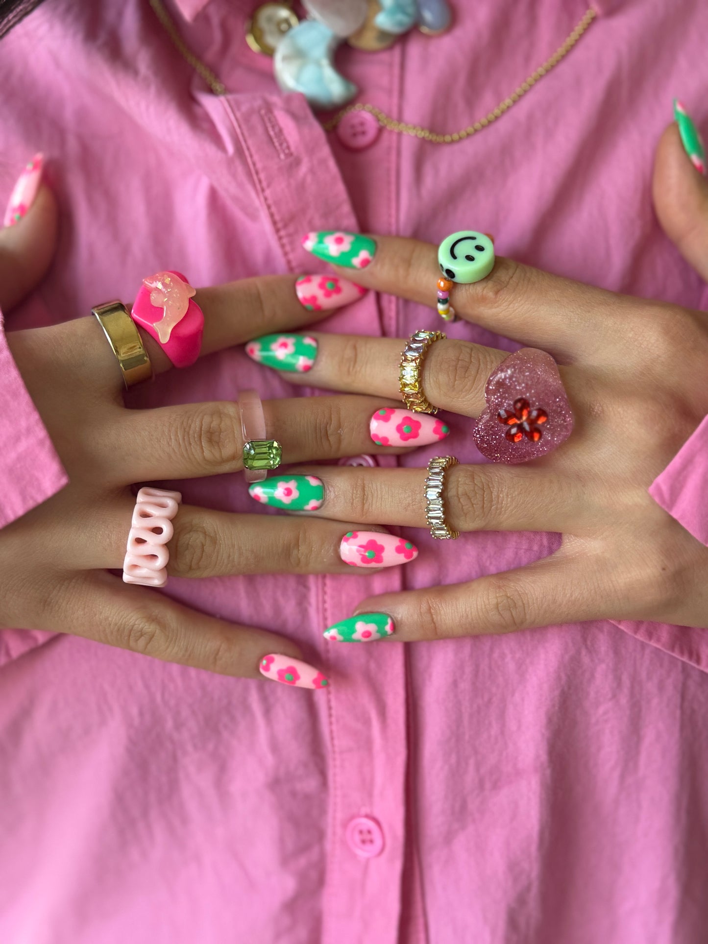 ‘Floral Friday’ Color Blocking Flower Print Reusable Gel Press on Nails