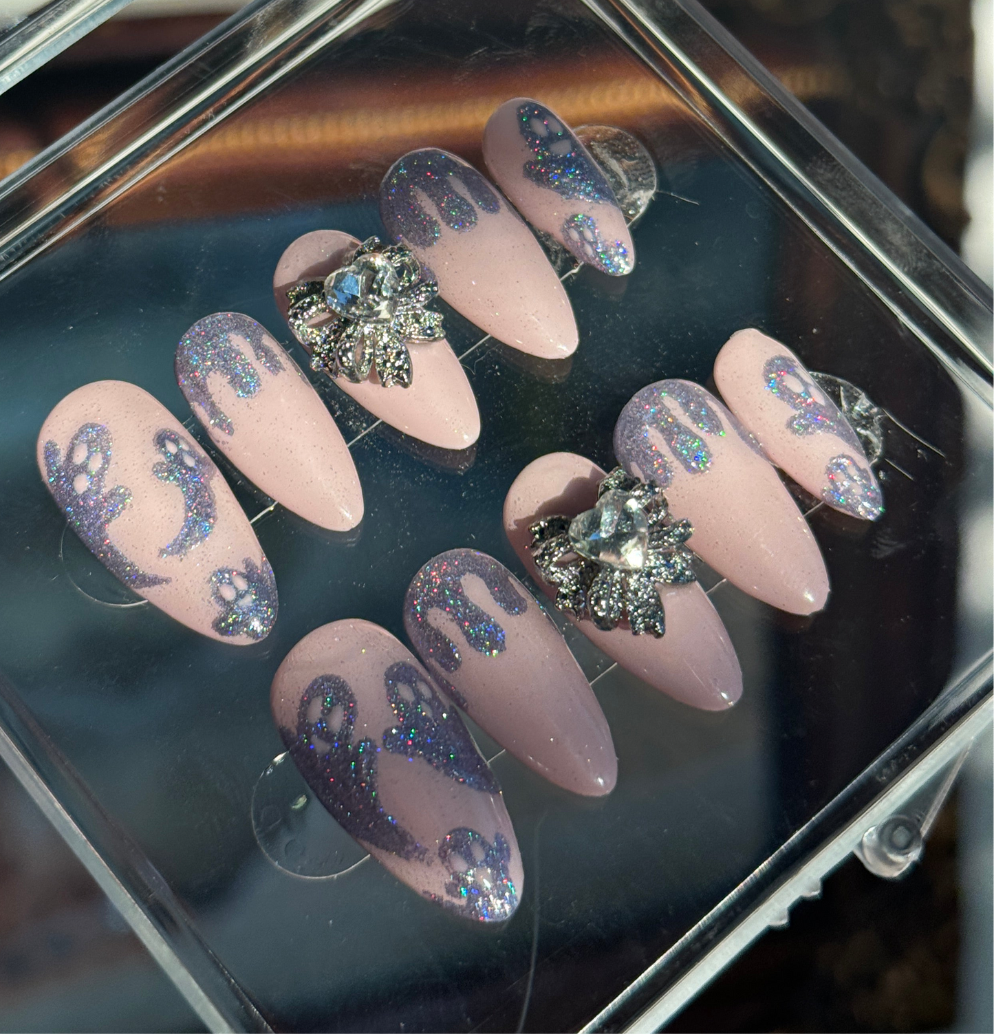 ‘Glam Ghouls’ Spooky Season Reusable Press on Nailss