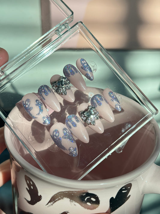 ‘Glam Ghouls’ Spooky Season Reusable Press on Nailss