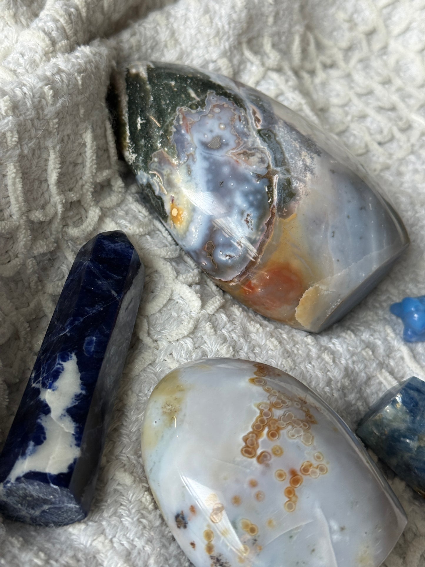 STEAL DEAL💙 Moody Blue Crystal Bundle ✨