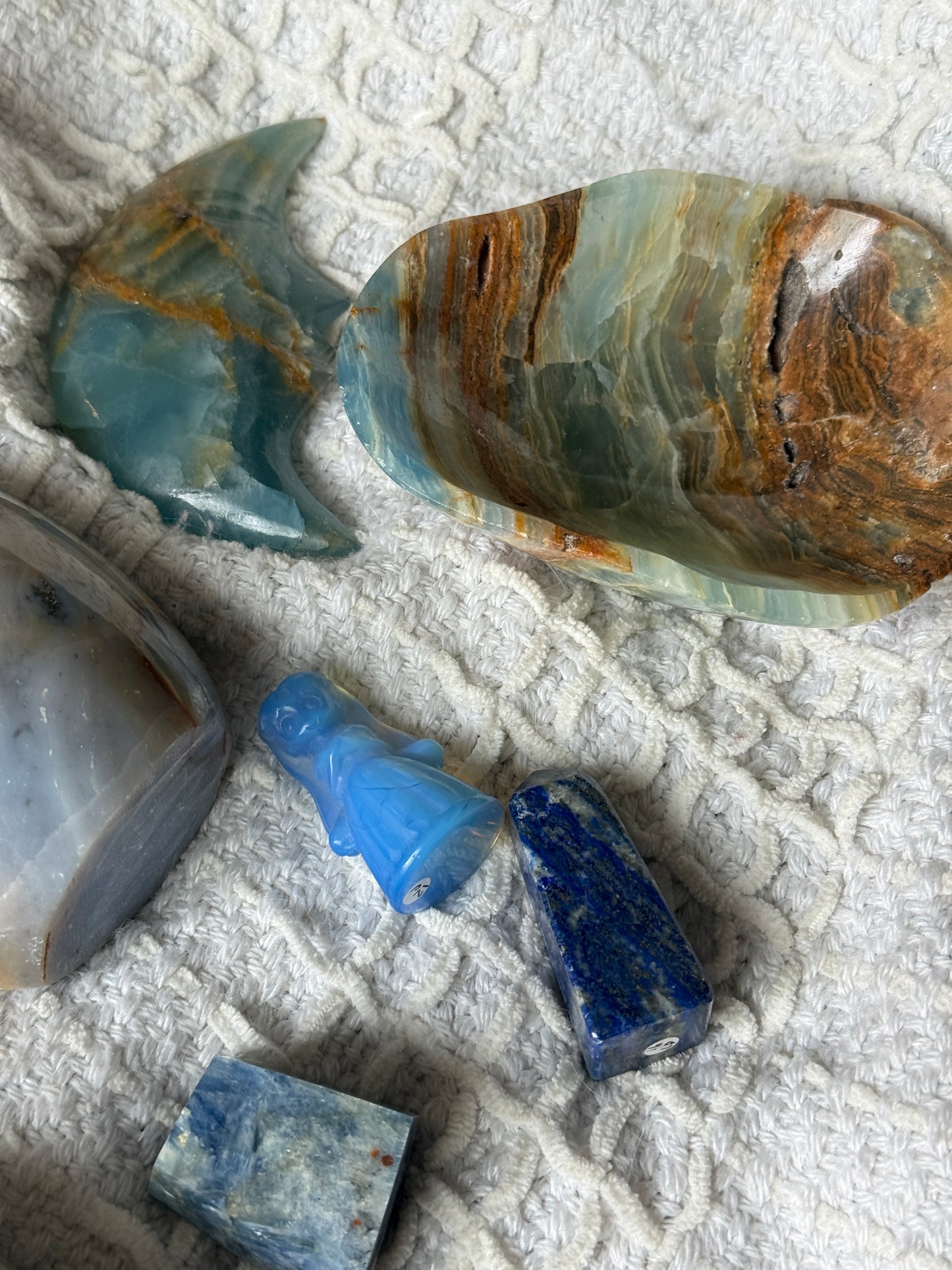 STEAL DEAL💙 Moody Blue Crystal Bundle ✨