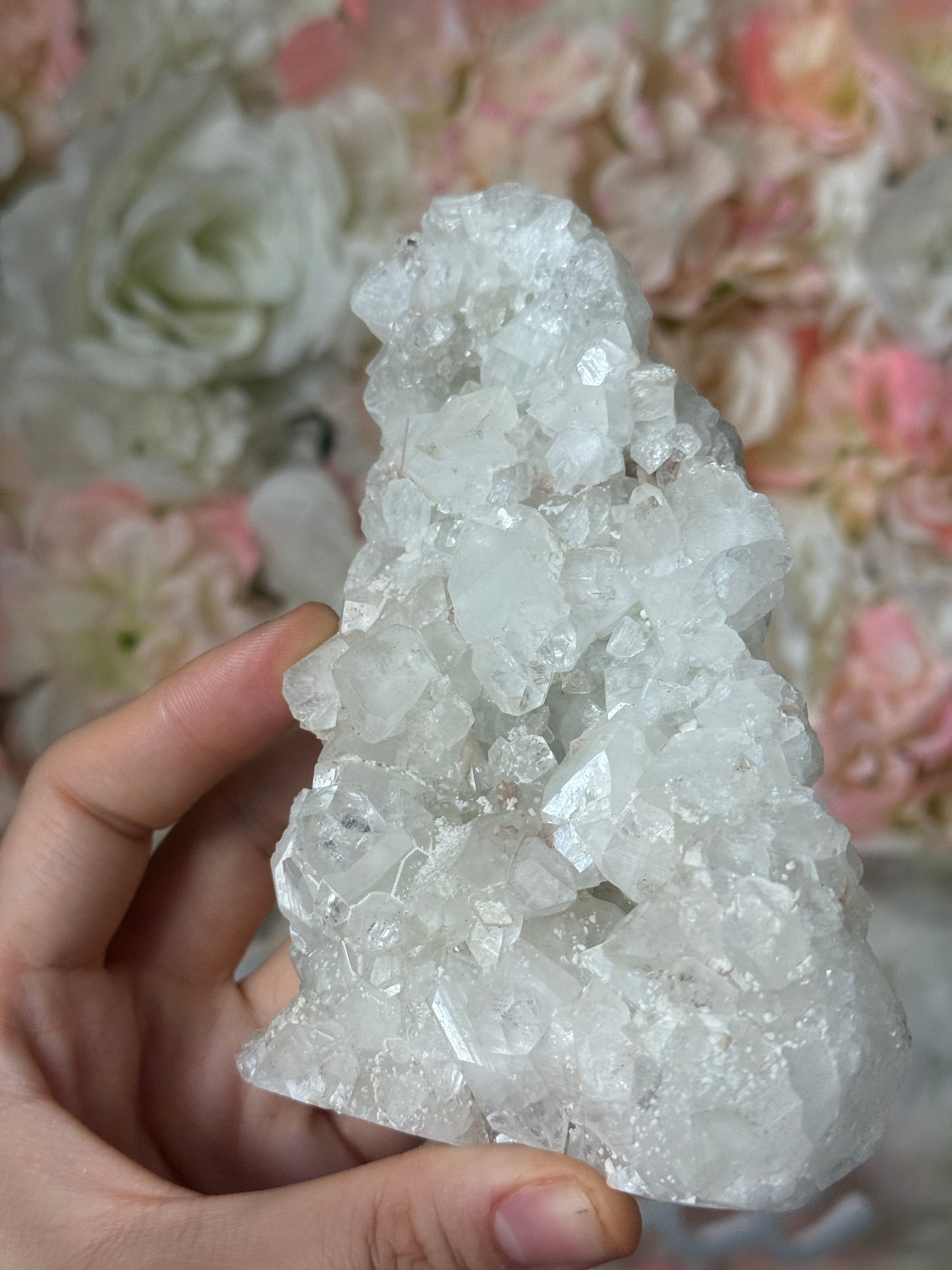 Diamond apothyllite specimen C 💎✨