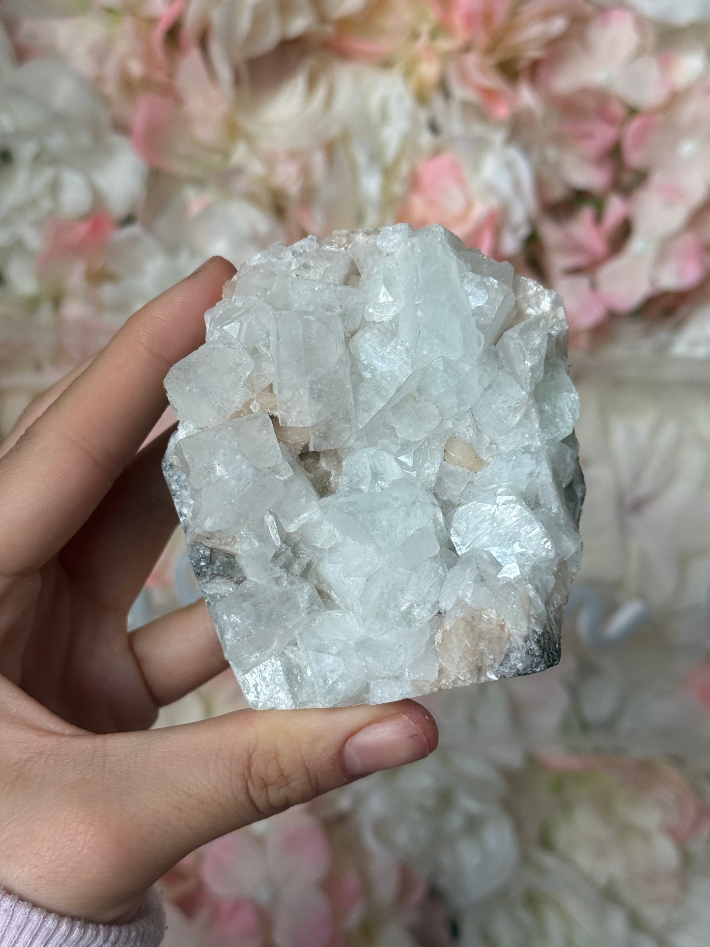 Diamond apothyllite specimen B 💎✨