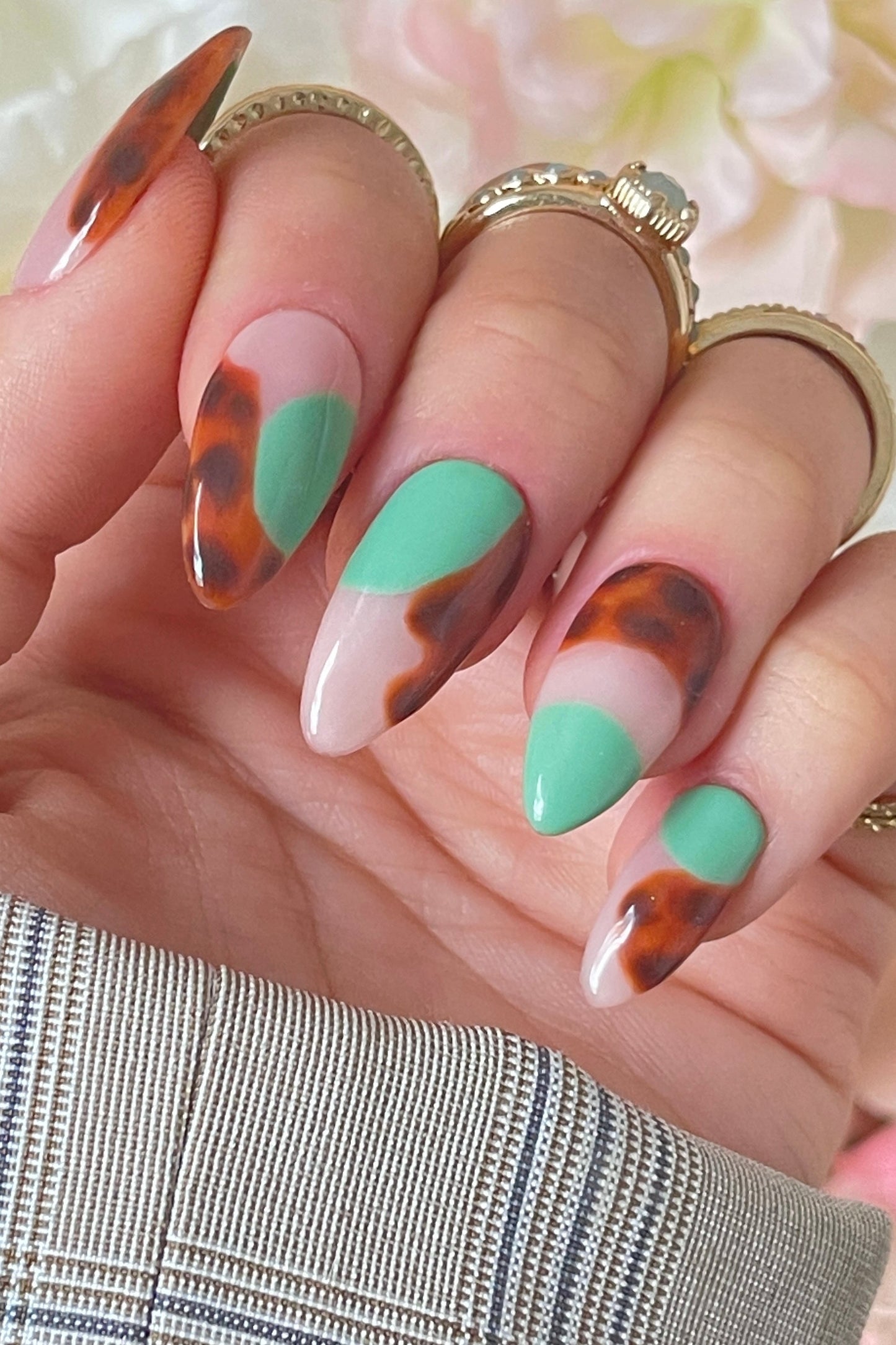 Chic Color Blocking Tortoise Shell Reusable Gel Press on Nails