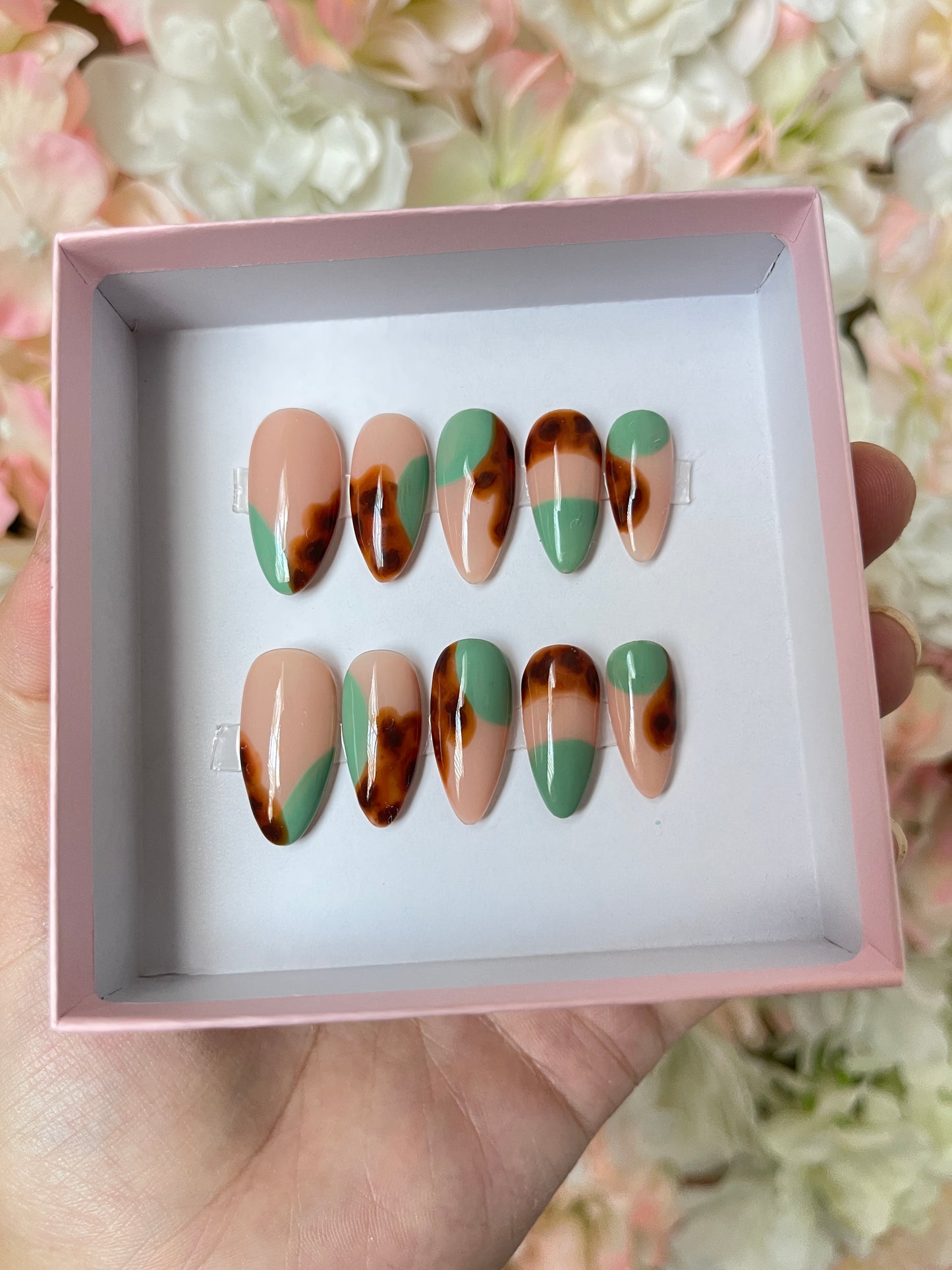 Chic Color Blocking Tortoise Shell Reusable Gel Press on Nails