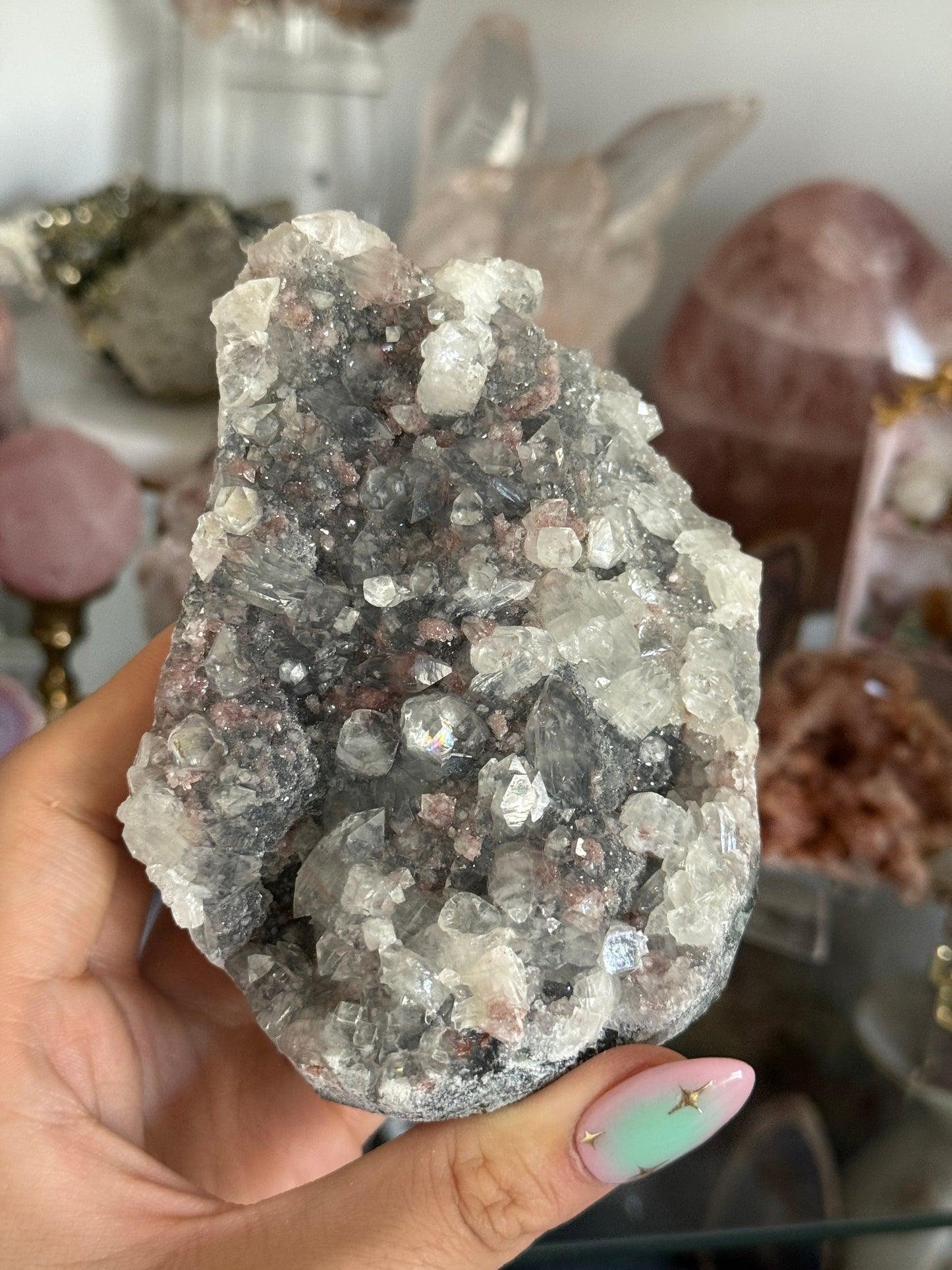 Dazzling Grey  Chalcedony Apothyllite Speciman ✨😍