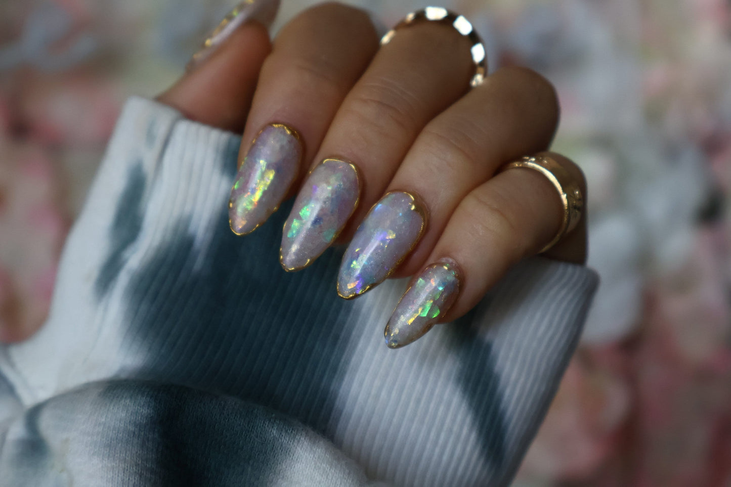 Iridescent Opal Inspired Gold Chrome Resusable Gel Press On Nails